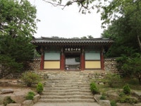 [경기도의 아름다운 사찰] 안성 청룡사, 아미타불이 망자 극락왕생으로 인도