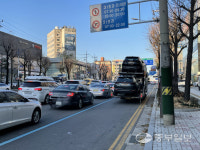 인천 인주대로 출·퇴근 시간대, 차량 운반 화물차로 교통 체증 가중