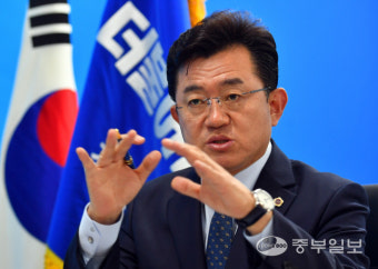 [인터뷰] 박근철 경기도의회 민주당 대표의원 