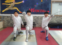화성 펜싱 꿈나무 남씨 일가 3형제, 남호현·가현·백현