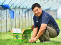 [농업왕 새농민] 이봉환 남양주농장 대표 까다로운 재배법 집념으로 터득...고품질 작물 유통 최선