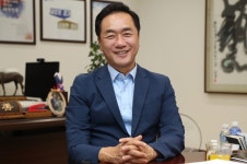 [와이드인터뷰] 정장선 평택시장 안중~서울 30분시대 열렸다… 대학병원 유치도 속도낼 것