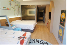 밀리토피아 호텔