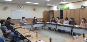 활기찬  프로그램 운영 기대…구리시 수택3동 주민자치센터, 강사 간담회 개최
