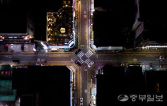 하루 새 매출 반토막 났어요… 거리두기 4단계 첫 날 소상공인 직격탄