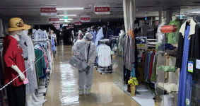 안심하고 이용하도록… 과천시, 중심상가 일대 방역 진행