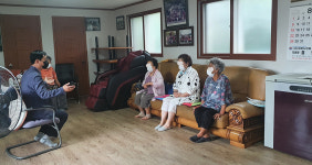 평택시 비전2동, 경로당 찾아 어르신 안부확인·방역수칙 점검