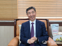 [우리학교 최고] 김우상 범박고 교장 실패 두려워 않는 인재 양성 위해 학생 중심 교육 만들것