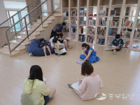 [두둠칫 도서관] 평택청아초 청아글샘터…마르지 않는 샘물 같은 지식 전하는 공간