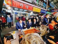 윤석열 국민의힘 예비후보 경선 마지막날 경기북부 전통시장 행보