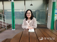 [인터뷰] 시를 짓는 농부 이상희 시인 나와 같을 누군가에게 위로를 전하고 싶어요