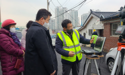 허인환 인천 동구청장, 송림2지구 지적 재조사 현장 방문해 소통 행보