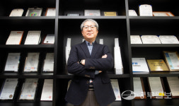 [희망가득 강소기업] 스타메드, 남다른 기술·영업력으로 암 고주파 치료기기 세계시장 열다