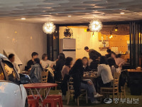[현장24시] 야외 맛집인줄 알았는데… 주차장 개조 불법술집 활개