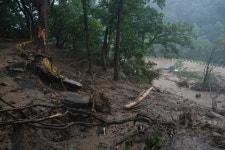 기록적 폭우 예보… 수도권 산사태 경계령