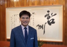 [우리 동네 교육청] 김진만 안성교육장 희망을 주는 교육… 학생들과 함께 같은 곳 바라보겠다