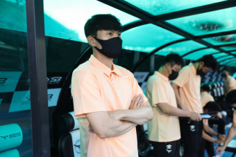 성남FC, 정경호 감독 대행체제 효과는...부정인식 개선 시급