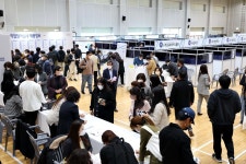 취업시장에 활기를...인천 동구, 2022 일자리 박람회 성황리 개최