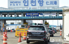 [화보] 화물연대 파업으로 개별 탁송으로 인천항으로 들어하는 수출차들