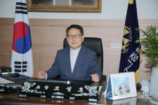 [즐거운 우리 학교] 조성호 경민중학교 교장 바른 인성 가장 중요…함께 어우러지는 미래인재로 자라길