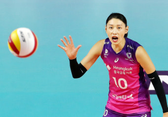 김연경, 올 시즌 3경기 더 뛰면 국내 프로배구 FA 자격 첫 취득