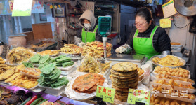 [우리동네 맛시장] 위생·현대적 시설·가격 할인… 인근 대형마트 부럽지 않은 군포 산본전통시장