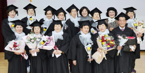 안성시, 2022학년도 초등학력인정 문해교육학습자 졸업식 개최… 14명 학위 이수