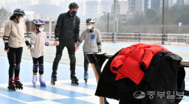 [중부포토] 외투 벗게한 포근한 주말