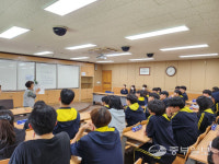 의왕고등학교, 폐시험지 활용 꽃다발로 마음 전해