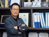 [희망가득 강소기업] 최경용 두손 대표 3차원 접착력 기술 자랑… 3M과 경쟁해도 안 밀립니다