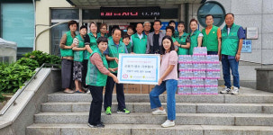 인천 동구 금창동 새마을부녀회, 폭염 취약계층 어르신께 선풍기와 생수 전달