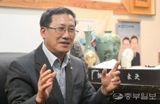 [힘내라! 인천중기] 김치은 인천김치협동조합 이사장 파오차이가 아니라 김치… 종주국 위상 전세계에 알려야죠