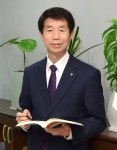 [사람in] 여주 여흥초 박병욱 교장, 43년 교직 마감하며 전교생·학부모에 감동의 손편지