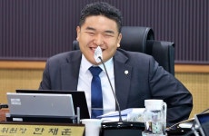 의왕시의회 한채훈 의원 버스정류장 16개소 온열의자 가동 시작 시간 한 시간 앞당겨져