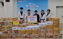 명지대 동아태권도, 역북동에 이웃돕기 성금·라면 기탁