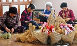 [중부포토] 정성스러운 복조리 만들기