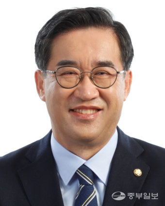 민주, 1차 경선 경인 5곳 모두 '현역' 승리