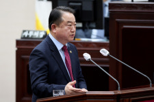 이인교 의원 학교는 성역 아니야… 주민들에게 개방해야