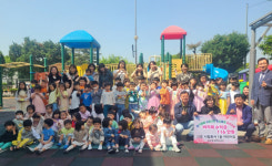 수원시 시립화서1동어린이집, 화서1동에 바자회 수익금 기부