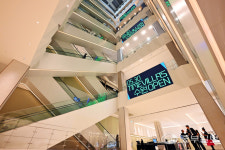 수원 롯데백화점→타임빌라스 재탄생… 스타필드 수원과 유통전쟁 승부수