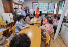경로당을 청춘 놀이터로··· 수원시 매탄2동, 마을리빙랩 3회차 사업 개최