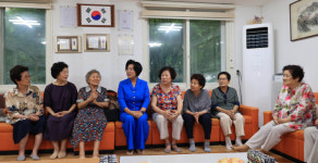신계용 과천시장, 폭염에 관내 경로당 방문해 어르신들 안부 챙겨
