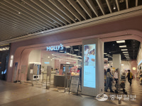 [뜨거운 수원 유통대전②] 스타필드의 인기비결, 6시간 무료주차·펫친화 마케팅