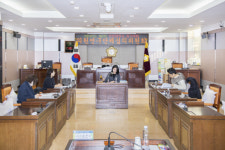 인천 중구의회, 의원연구단체 심의위원회 개최