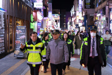 평온한 명절맞이… 수원서부경찰서 민·경 합동순찰 실시