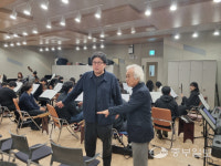 [인터뷰] 박범훈 평택시립국악관현악단 예술감독 봉축음악회 용성은 국악 선입견 바꿀 수 있는 무대