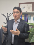 [사람in] 김경일 광주시 경안동 주민자치위원장 "이웃과 함께 '같이의 가치'를 실천하겠습니다"