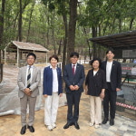 안양시의회 도시건설위, 안양예술공원 맨발산책길·벽천광장 예정지 현장 점검
