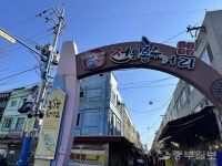 동인천역 도시개발사업, 송현자유시장 철거 본격화…중앙시장 상인들은 막막