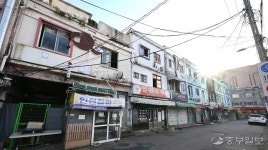 [포토에세이] 양키시장, 인천의 시간을 품다